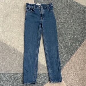 Abercrombie High Rise Mom Jeans 25T